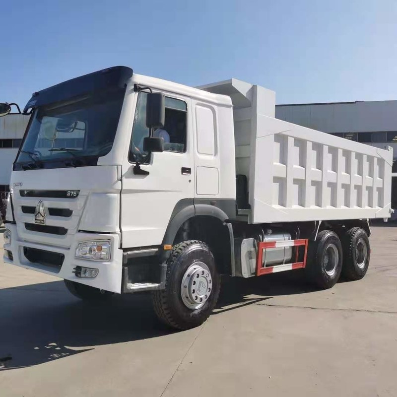 Camion à ordures d'occasion Howo 371 375 6x4 Camion à ordures d'occasion Sinotruk Tipper 8x4 en vente