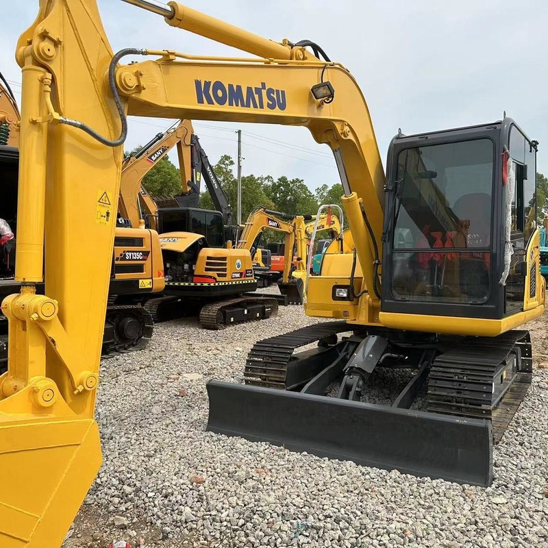 Utilisé Komatsu Excavator PC70 Secondhand 7tonne petit type Mini Crawler Digger 48,5kw