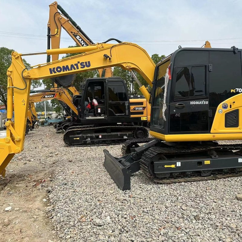 Utilisé Komatsu Excavator PC70 Secondhand 7tonne petit type Mini Crawler Digger 48,5kw