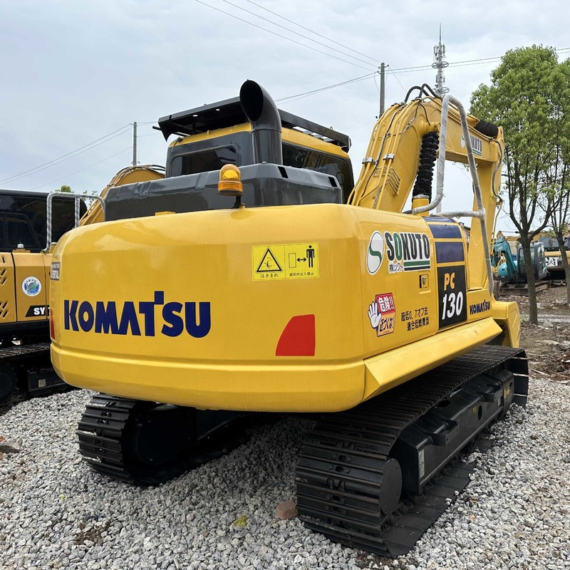 La machine de creusement de Komatsu PC130 est une mini-excavatrice de 13 tonnes
