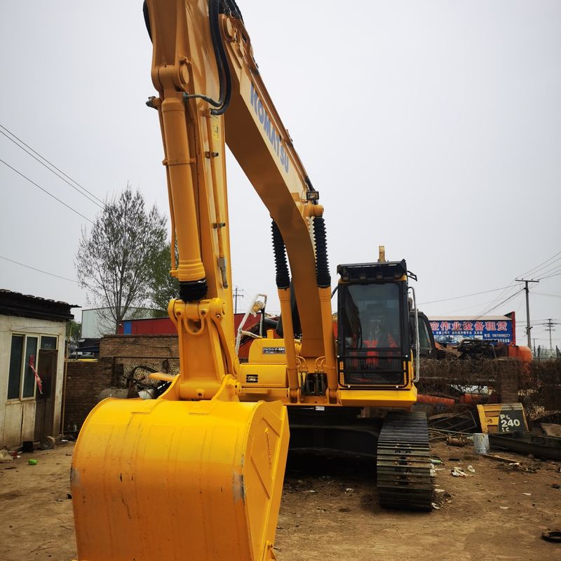 Excavateur Komatsu PC240LC d'occasion de type moyen de 24 tonnes