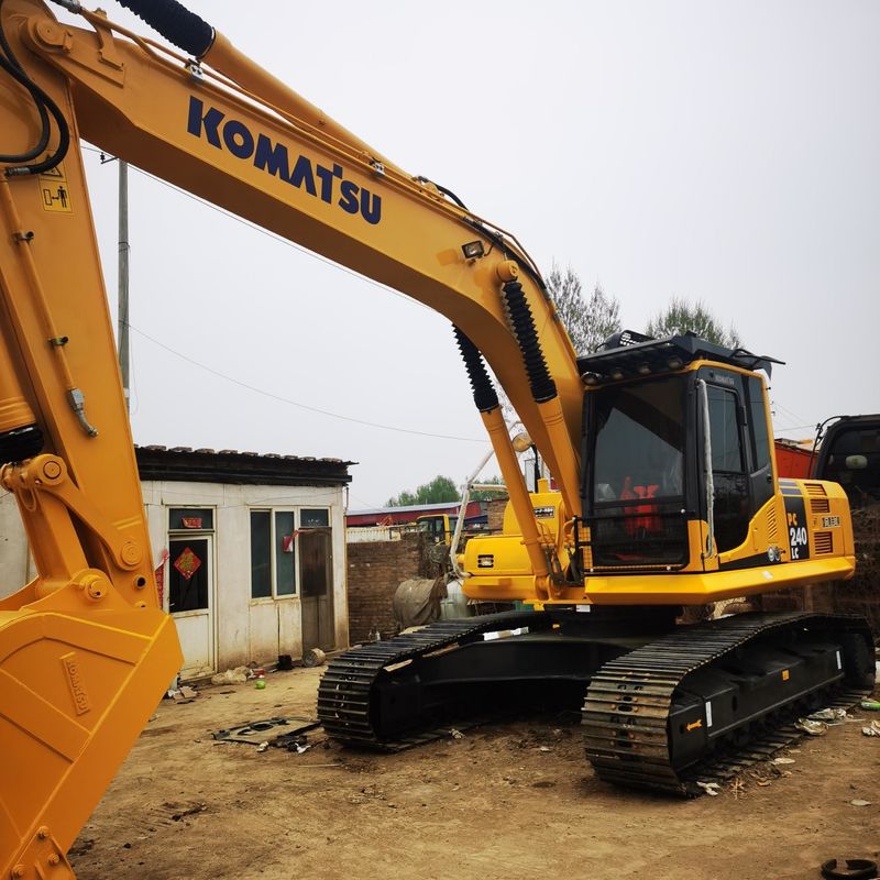 Excavateur Komatsu PC240LC d'occasion de type moyen de 24 tonnes