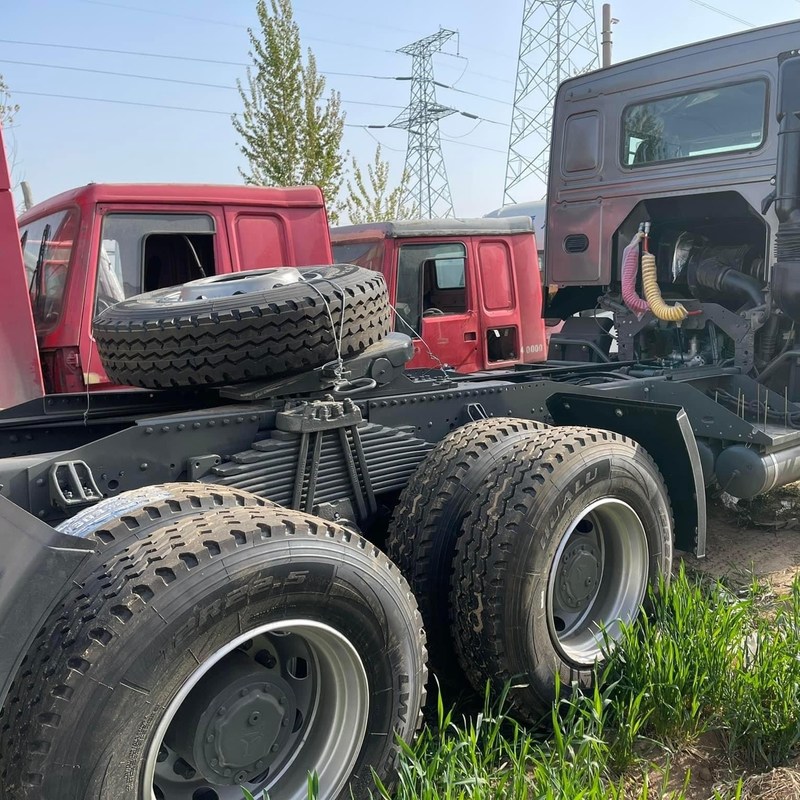Diesel à grande vitesse utilisé diesel manuel du camion 6x4 Sinotruk Howo 371hp 375hp de tracteur