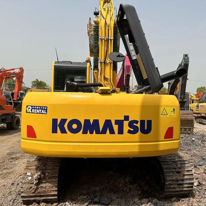 Excavateur Komatsu PC240LC d'occasion de type moyen de 24 tonnes