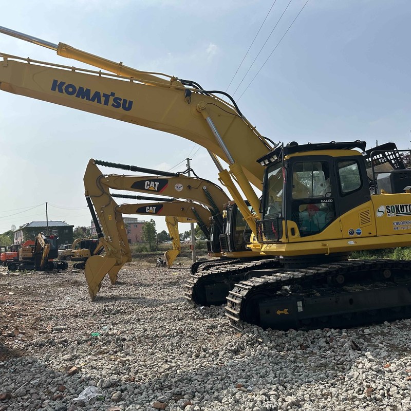 Utilisé Komatsu Digger PC450-7 de seconde main 45 tonnes grosse type Excavateur à rampe 259kw