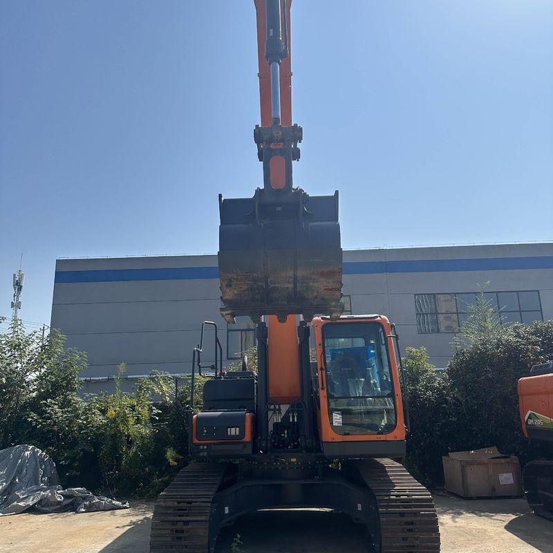 Excavateur Doosan Digger DX215-9ACE d'occasion de type moyen de 21,5 t