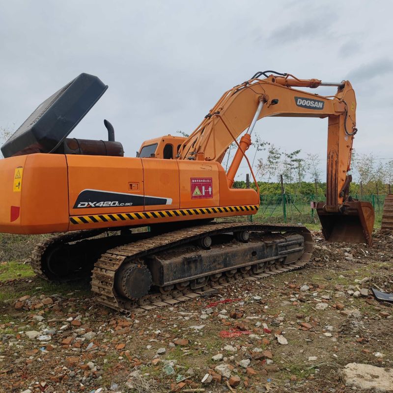 Excavateur Doosan Digger DX420LC d'occasion de 42 tonnes