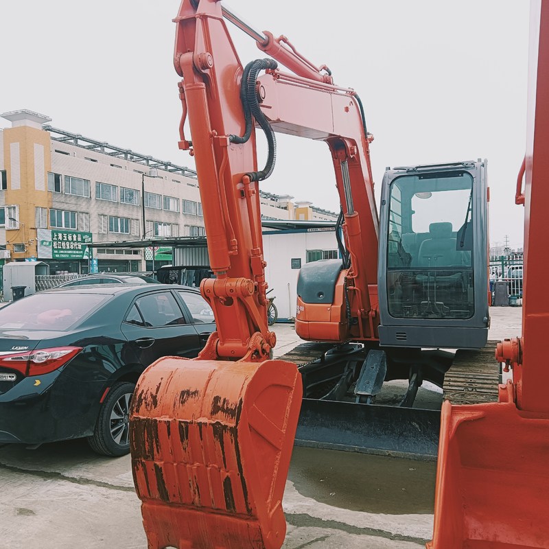 Excavateur d'occasion Original Hitachi ZX75 Hydraulique d'occasion 7 tonnes Crawler Digger 44,4kw
