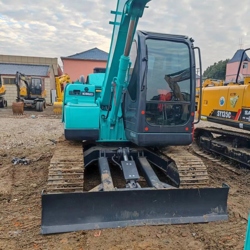 Excavateur mini-crawler de type petit de 7,5 tonnes de seconde main