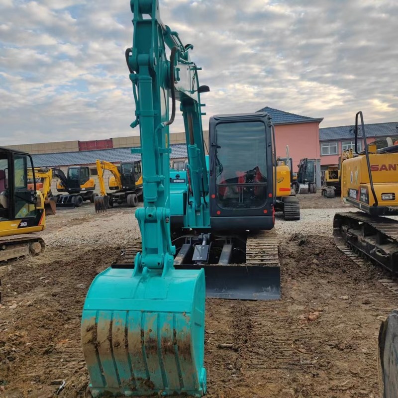 Excavateur mini-crawler de type petit de 7,5 tonnes de seconde main