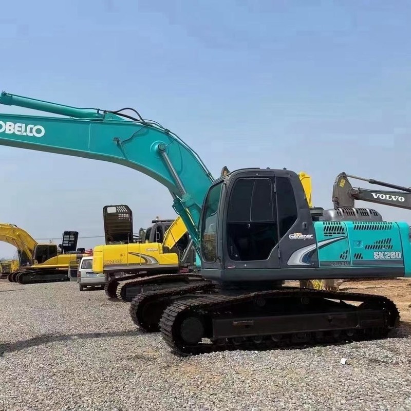 Excavateur Kobelco SK260 d'occasion de 26 tonnes de type moyen 137kw