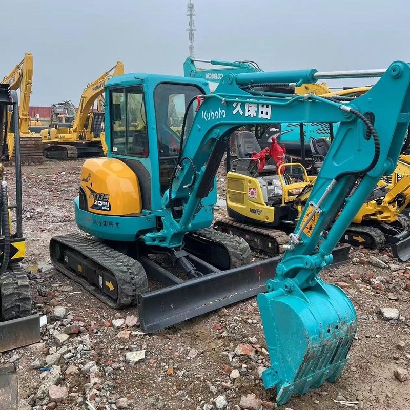 Excavateur mini à rampe de 3,5 tonnes d'occasion 21 kW
