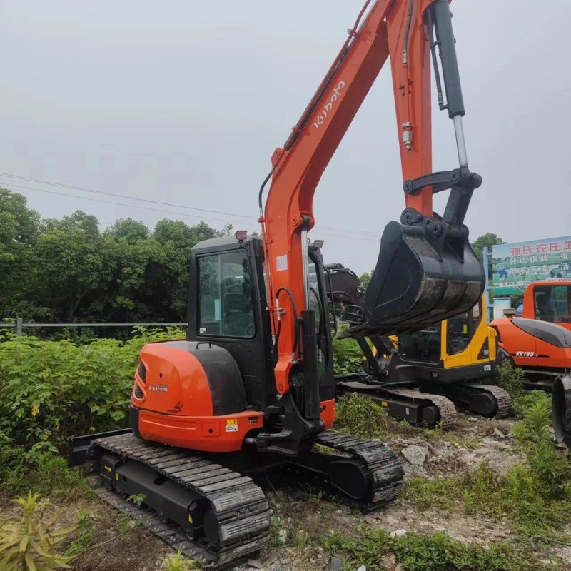 Utilisé Kubota Digger KX155 d'occasion 5,5 tonnes Petit type Mini Excavateur à rampe 29,4kw