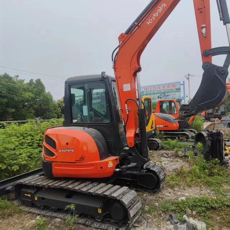 Utilisé Kubota Digger KX155 d'occasion 5,5 tonnes Petit type Mini Excavateur à rampe 29,4kw