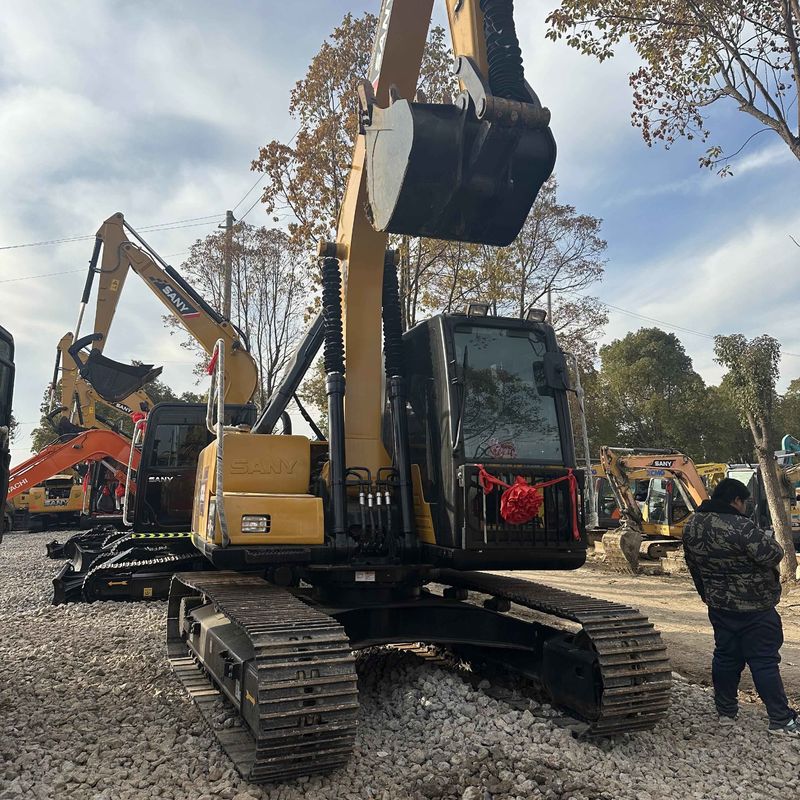 Utilisé SANY Digger SY135C d'occasion 13.5 sur une mini-excavatrice de type petit