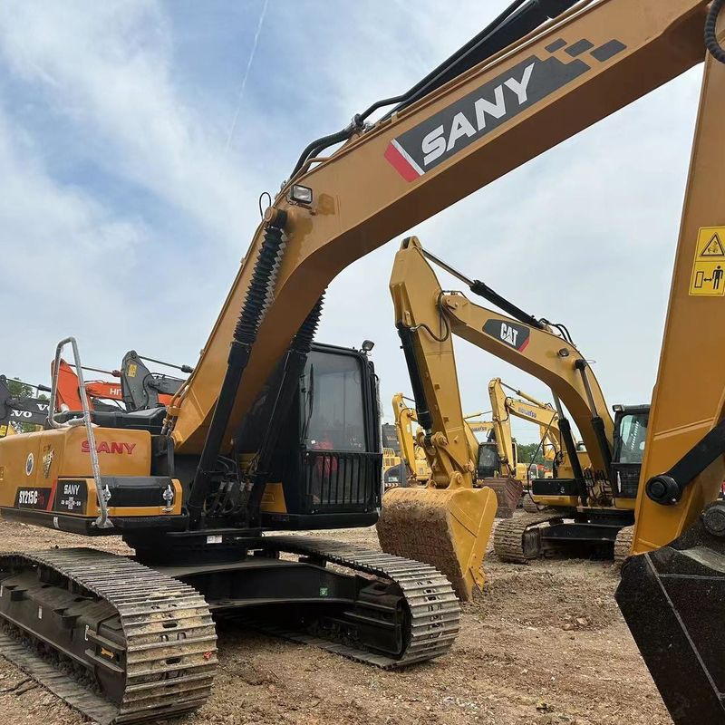 Excavateur SANY SY215C d'occasion Utilisé 21.5 sur une excavatrice de type moyen