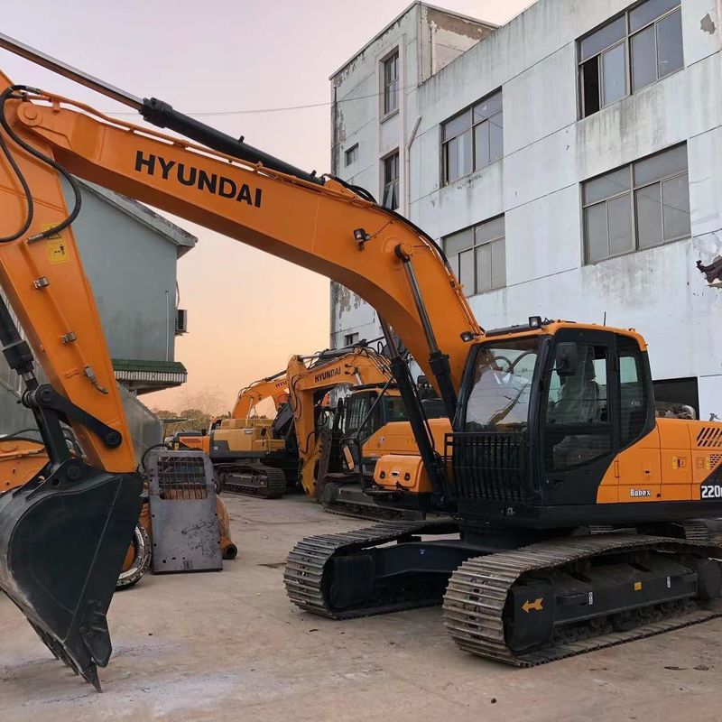 Hyundai Digger R220-9S de seconde main de type moyen de 22 tonnes