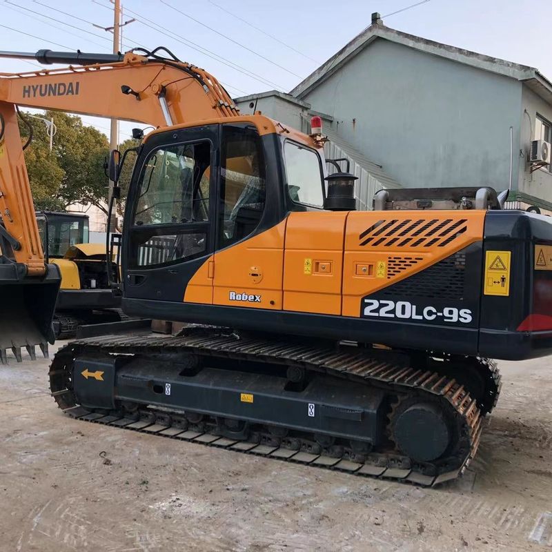 Hyundai Digger R220-9S de seconde main de type moyen de 22 tonnes