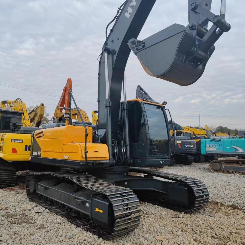 Hyundai Digger R225VS d'occasion 22,5 tonnes