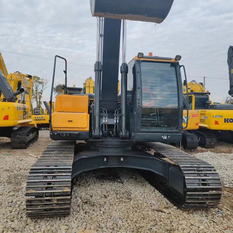Hyundai Digger R225VS d'occasion 22,5 tonnes
