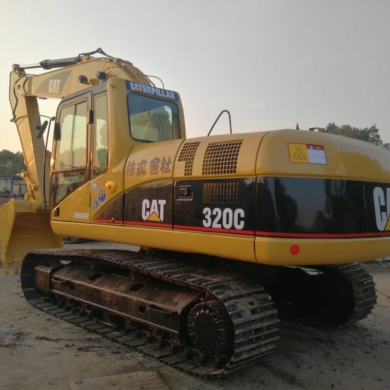 Excavatrice Cat d'occasion CAT 320C, pelle sur chenilles d'occasion de 20 tonnes avec godet de 0,8 m3