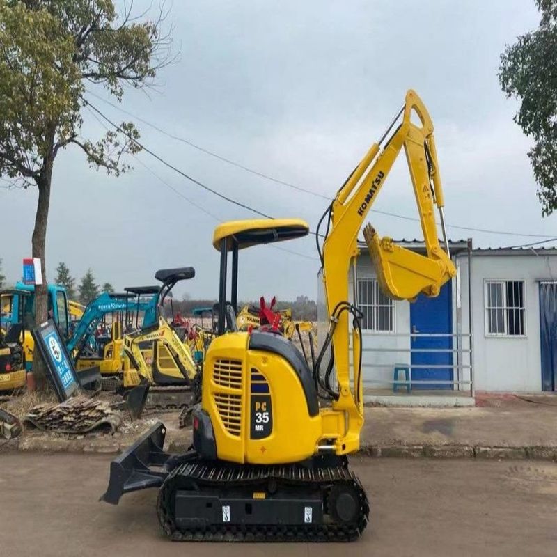 Excavateur Komatsu PC35 d'occasion de 3,5 tonnes