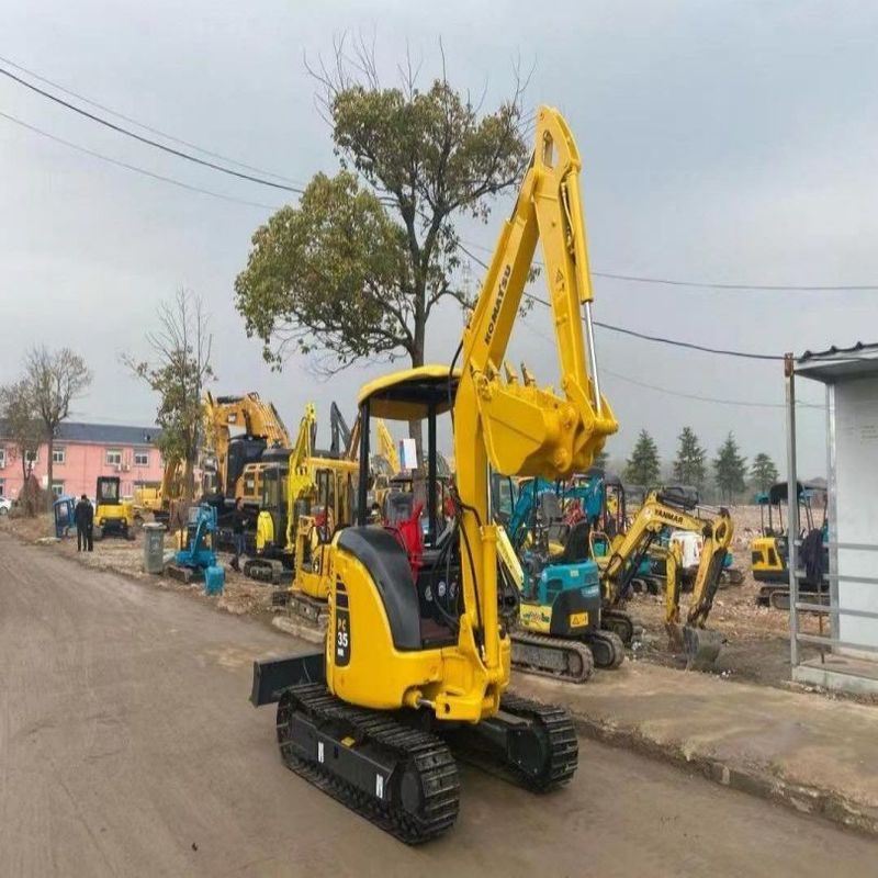 Excavateur Komatsu PC35 d'occasion de 3,5 tonnes