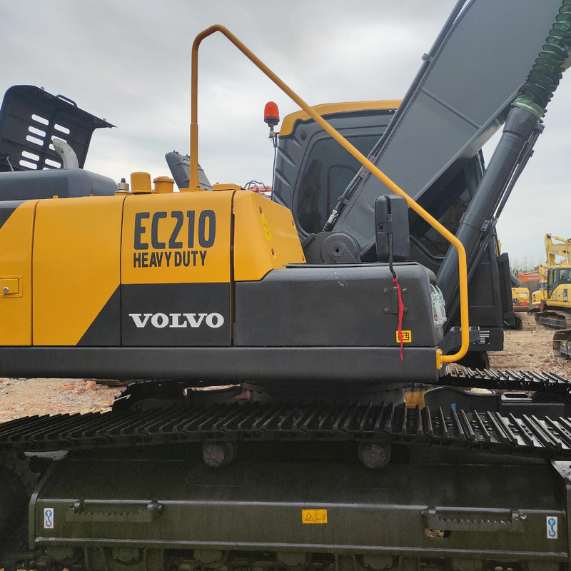 VOL EC210 de seconde main de l'excavatrice 20 tonnes 123kw avec un seau de 1,2m3