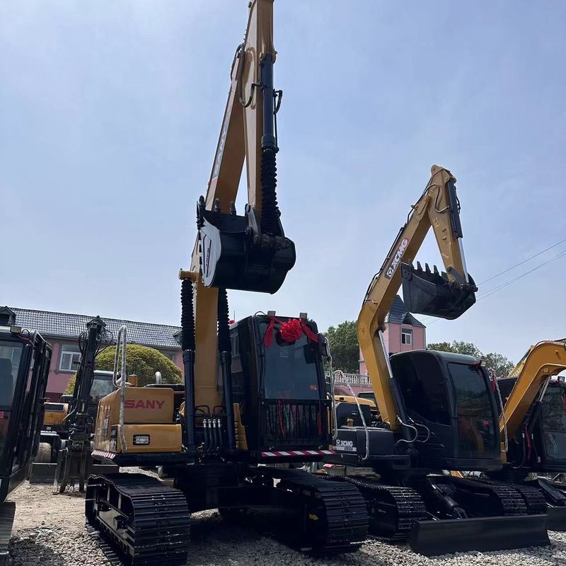 Utilisé SANY Digger SY155C d'occasion 15.5 sur une excavatrice de type moyen