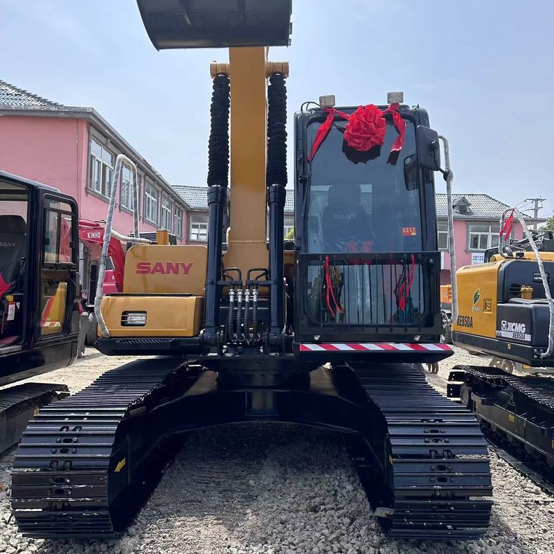 Utilisé SANY Digger SY155C d'occasion 15.5 sur une excavatrice de type moyen