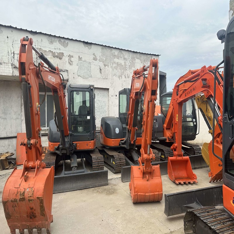 5 tonnes d'excavatrice utilisée récupérée Mini Hitachi ZX50U 29,8 kW avec un seau de 0,17m3