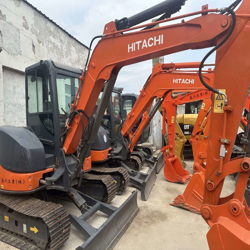 5 tonnes d'excavatrice utilisée récupérée Mini Hitachi ZX50U 29,8 kW avec un seau de 0,17m3