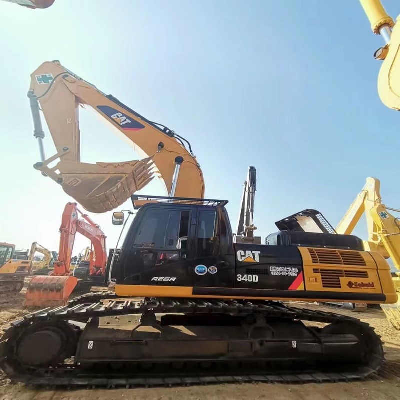 Excavatrices de machines traders CAT 340D anciennes 40 tonnes 208kw 1,9m3 capacité de seau