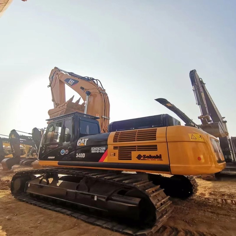 Excavatrices de machines traders CAT 340D anciennes 40 tonnes 208kw 1,9m3 capacité de seau