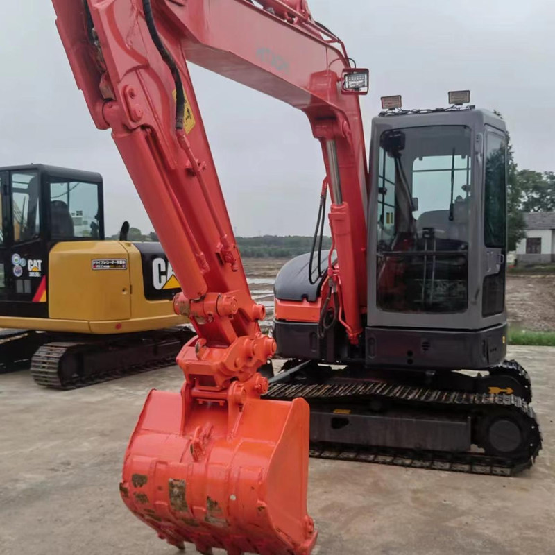 5 tonnes Mini diesel Excavateur d'occasion Hitachi ZX55 Pré-Propriété Crawler 38.23HP manuel