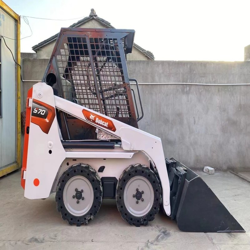BobS70 chargeur d'équipement lourd mini S70 10,1 km/h 17,5 kW