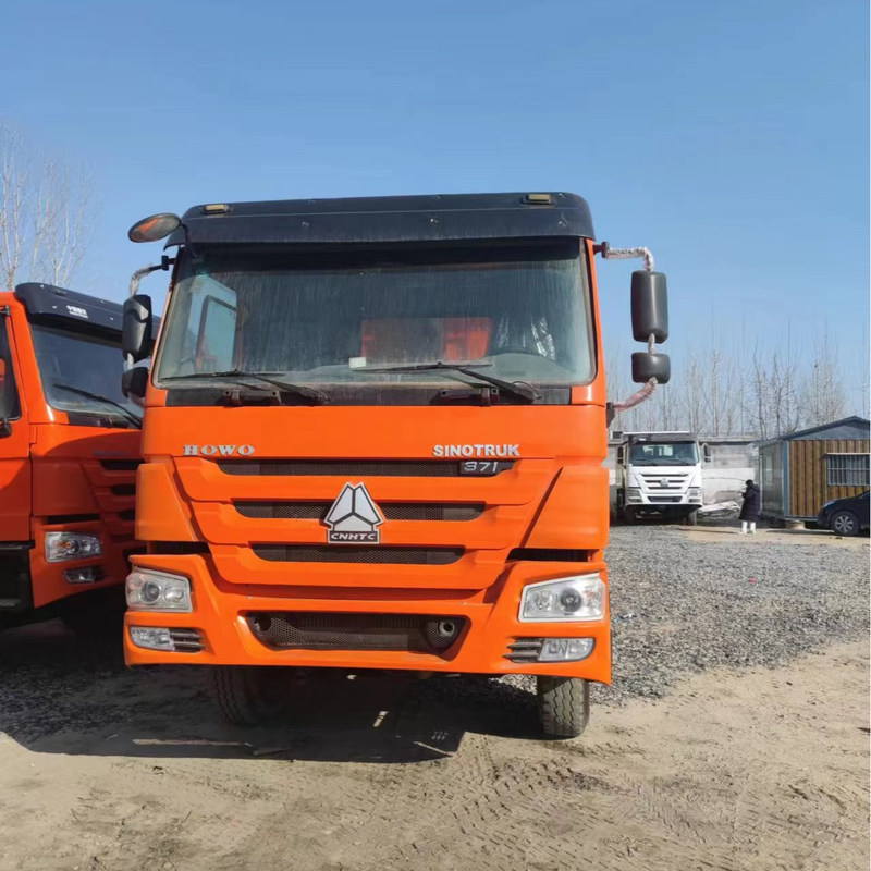 40T 8x4 camion de décharge d'occasion 12 pneus Sinotruk Howo 371 375 chevaux
