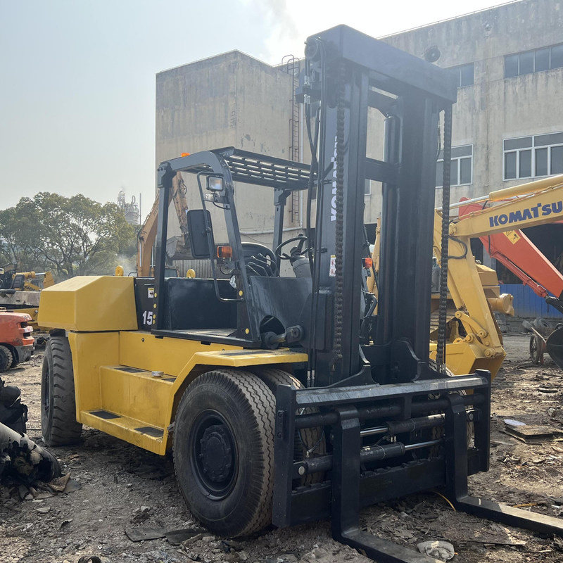 Tracteur à courant alternatif, chariot élévateur Komatsu FD150 15 tonnes 122 kW Hauteur maximale de levage 3 m