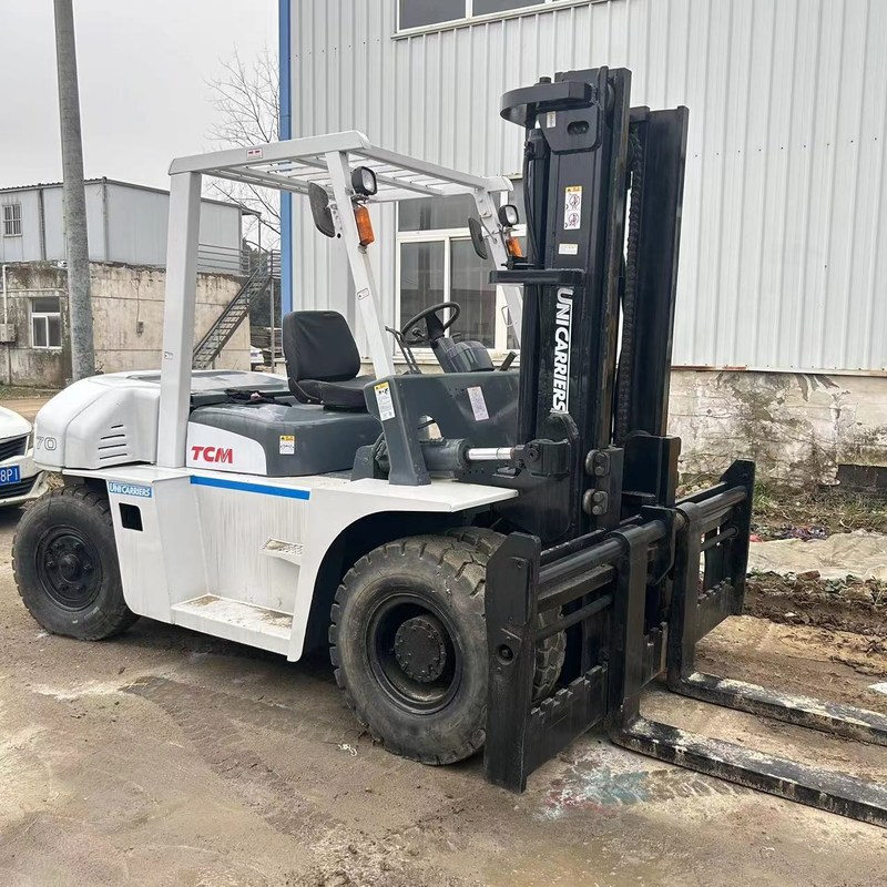 Robuste FD70 TCM 7 tonnes chariot élévateur électrique d'occasion hauteur de levage 3m