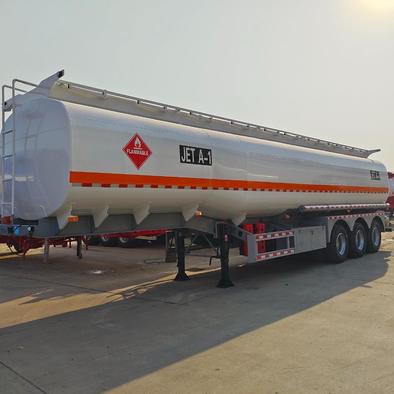 3 axes semi-remorque ancien camion-citerne pour le transport de pétrole et de carburant 10000L