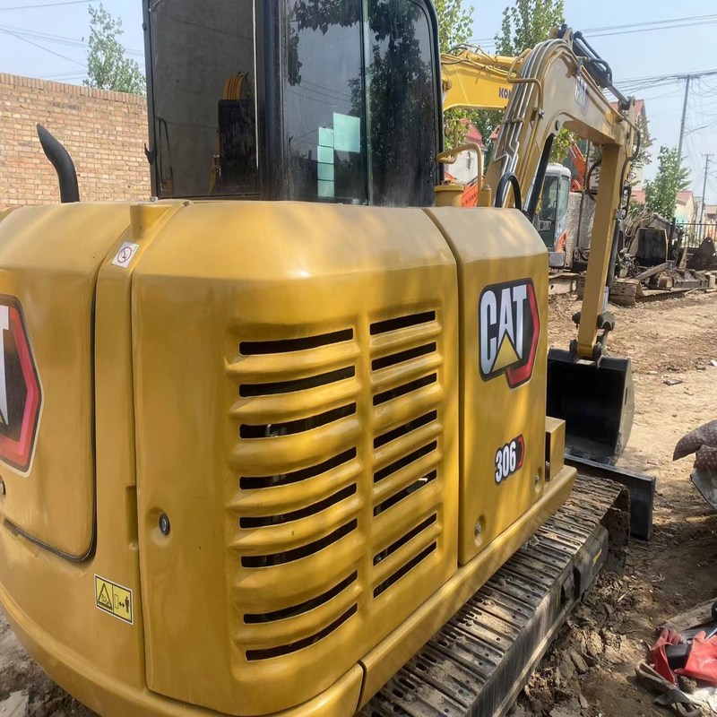 Pelle d'occasion sur chenilles CAT 306E de 6 tonnes, 34,7 kW avec godet de 0,25 m3