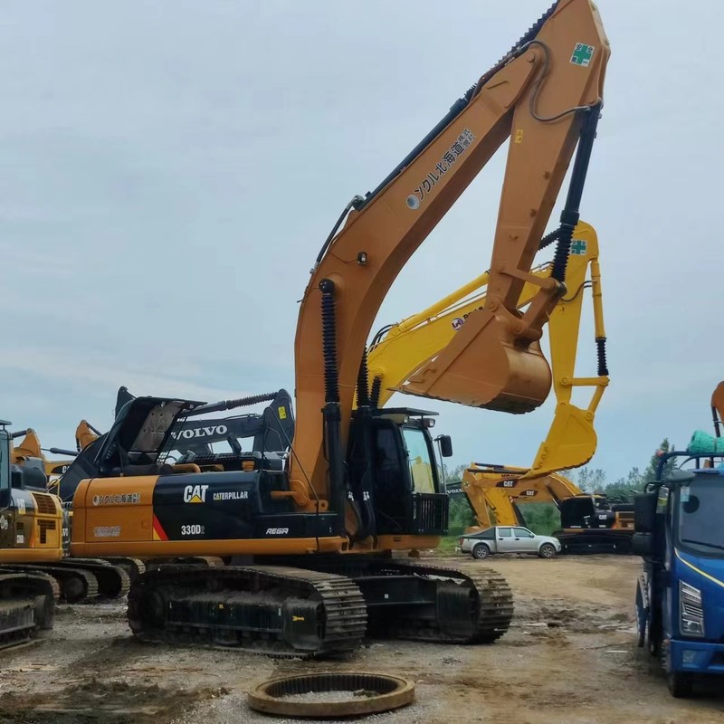 Grande pelle utilisée CAT 330D2 pelle sur chenilles de 30 tonnes 156kw avec godet de 1,54 m3