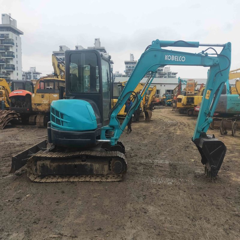 Excavateur mini Kobelco Digger SK55 d'occasion pour les travaux à petite échelle