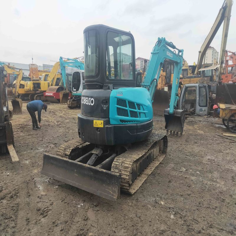 Excavateur mini Kobelco Digger SK55 d'occasion pour les travaux à petite échelle