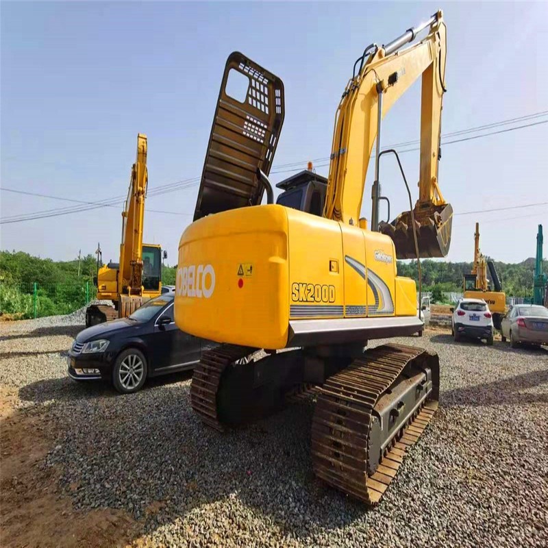 Utilisé Kobelco Digger SK200-8 de seconde main 20 tonnes gros type Excavateur à rampe 114kw