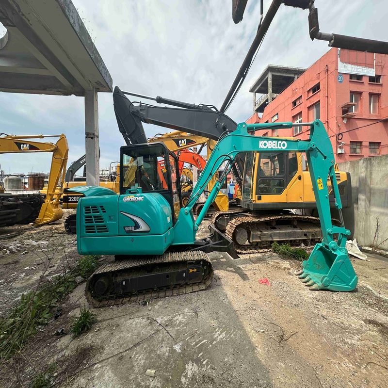 Excavateur mini-crawler de 6 tonnes utilisé