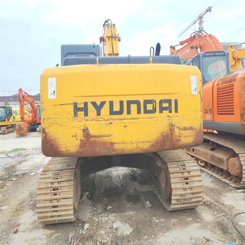 Excavateur Hyundai R225LC-7 d'occasion de 22 tonnes