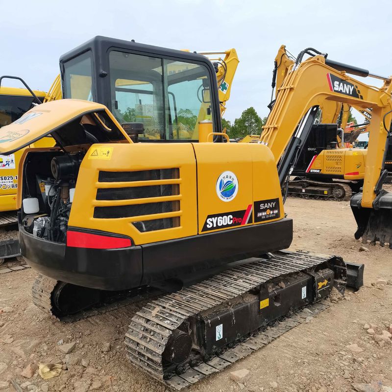 Excavateur à rouleaux miniature de type petit de 6 tonnes utilisé SANY Digger SY60