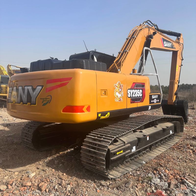Utilisé SANY Digger SY235C d'occasion 23.5 sur une excavatrice de type moyen