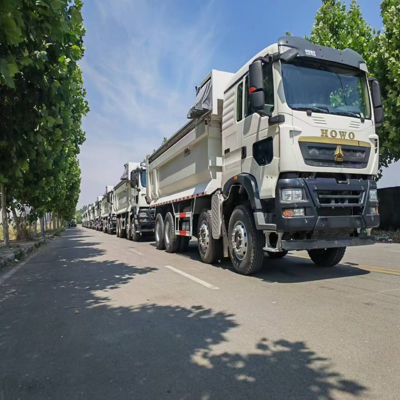 Camion à ordures d'occasion Howo TX Sinotruk Howo 8x4 à 12 roues diesel manuel